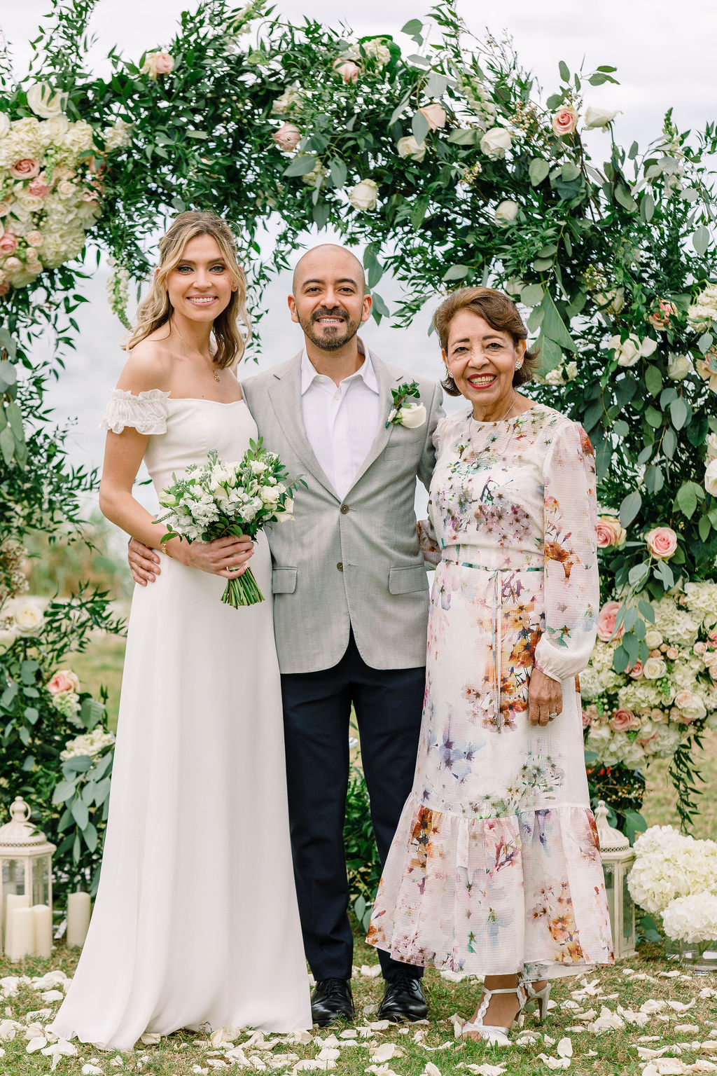 Maria & George — Photo 8