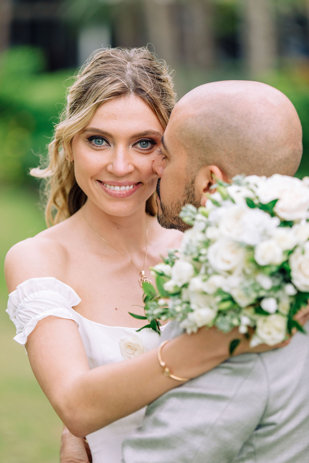 Maria & George — Photo 16