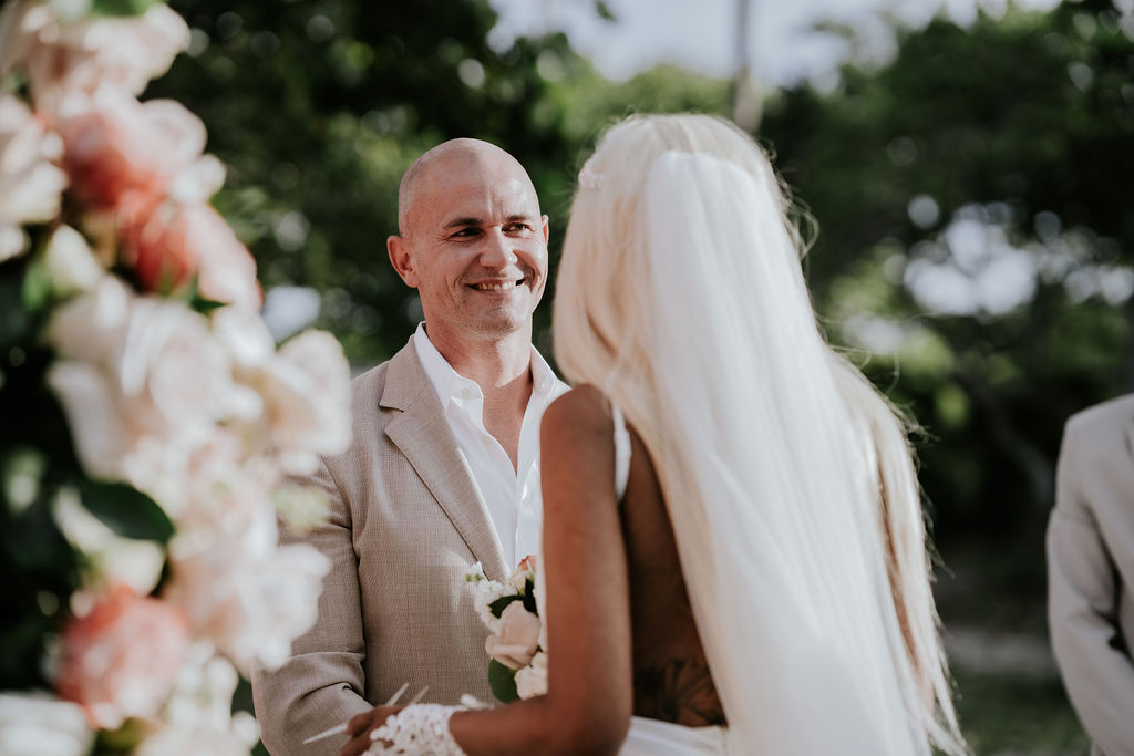 Philip & Theresa — Photo 10