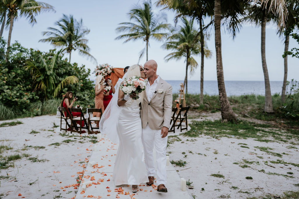 Philip & Theresa — Photo 32