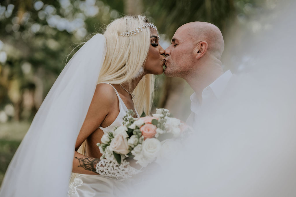 Philip & Theresa — Photo 44