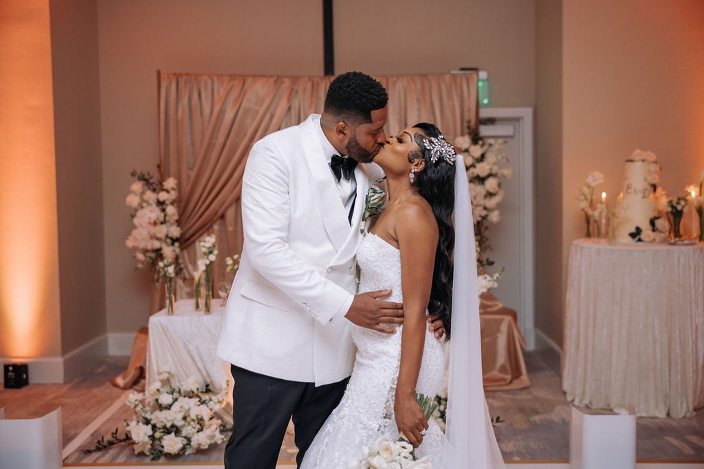 Couple sharing a kiss at their Miami elopement ceremony